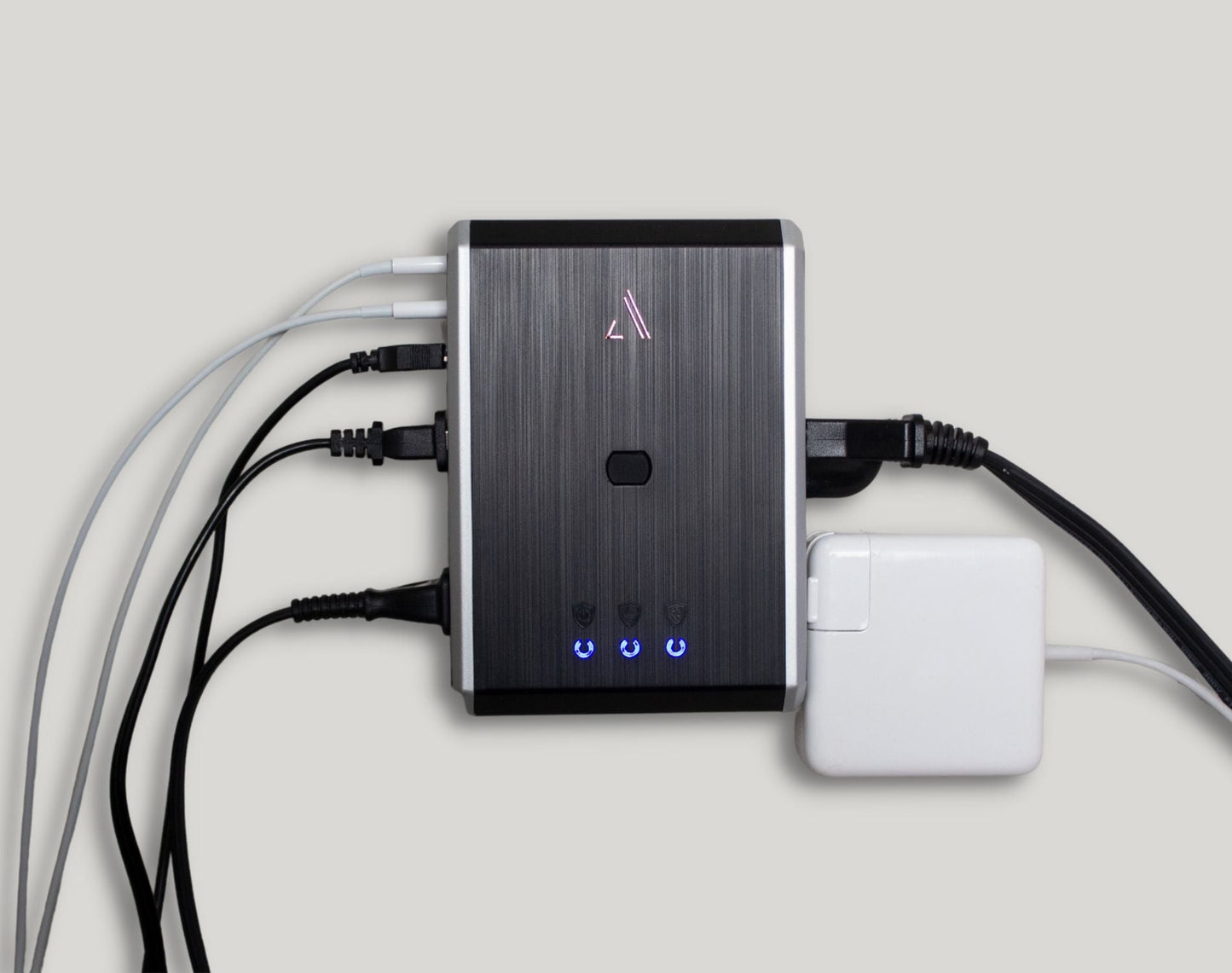 Austere Audio VII Series Power 4-Outlet with Omniport USB+PD45